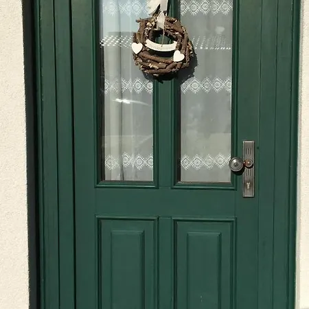 Trollhus - Grosses Familienfreundliches Nyaraló Born