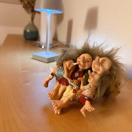 Nyaraló Trollhus - Grosses Familienfreundliches *